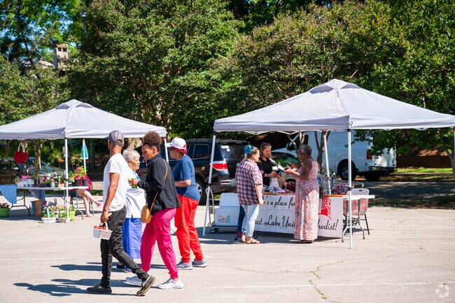 Shop the Eastlake Market in South Eastlake.