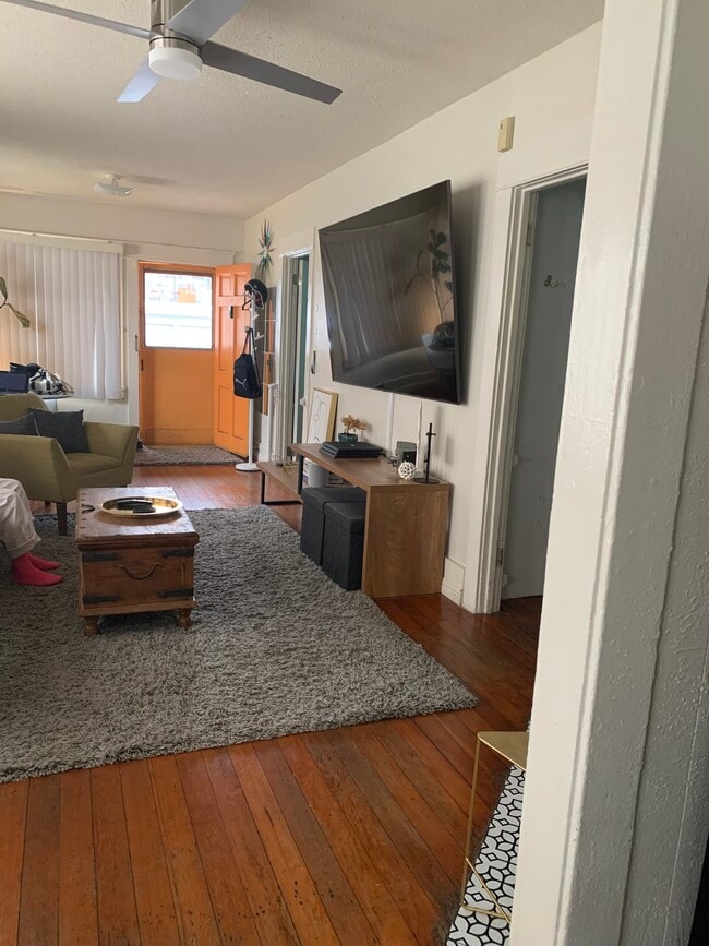 310 Cerritos Ave, Long Beach, CA 90802 - photo 7