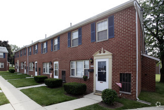 2 Clearview Ct, Hanover, PA 17331
