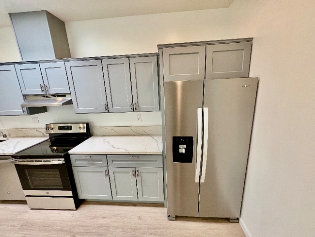 859 W 43rd Place, Los Angeles, CA 90037 - photo 5