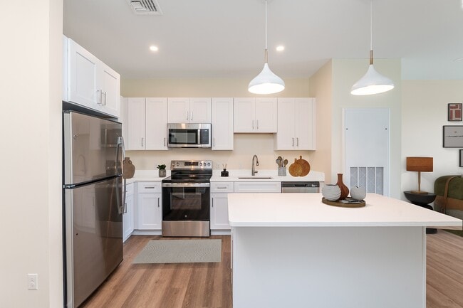 Slade Farm Residences, Somerset, MA 02726 - photo 3