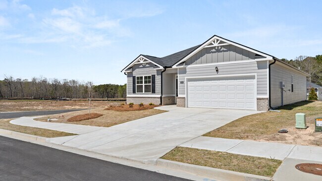 131 Townsend Ct, Griffin, GA 30224 - photo 3
