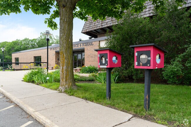 St Paul's Lutheran has a little free Library.