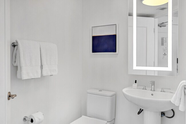 Tresor Tower Fontainebleau unit ID1234545P, Miami Beach, FL 33140 - photo 6