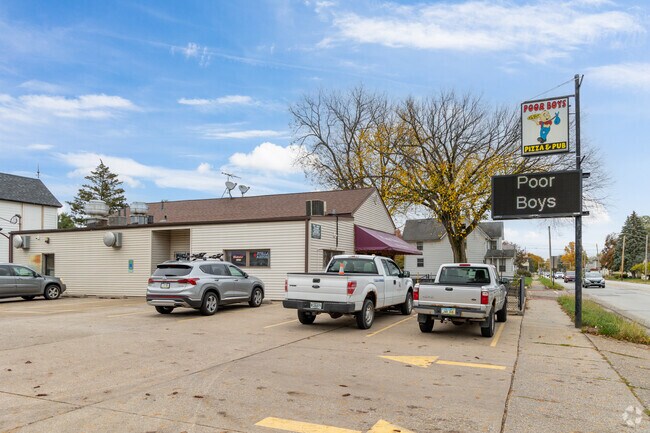 Poor Boys Pizza & Pub is a local favorite in East Central Rock Island.
