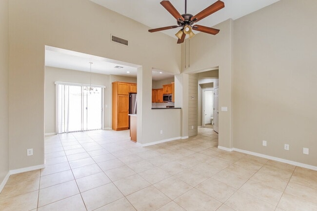 3707 W Thalia Ct, Phoenix, AZ 85086 - photo 6