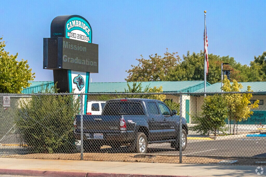 Cambridge High School is a continuation school in Fresno.