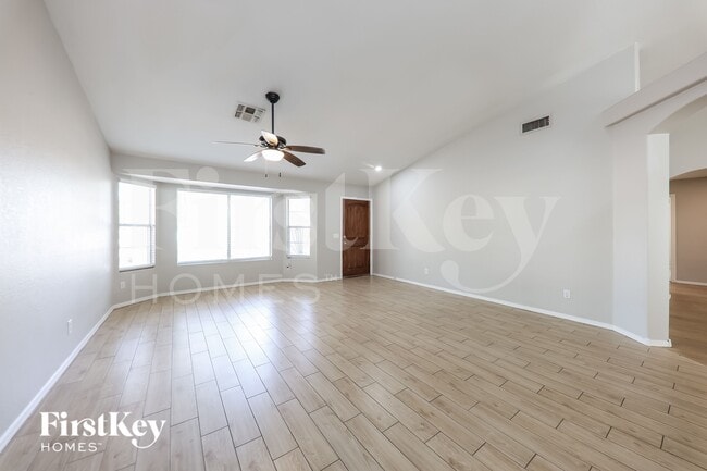 8507 W Palm Ln, Phoenix, AZ 85037 - photo 3