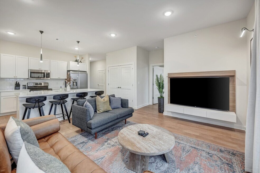 600 E Trinity Ln unit ID1049679P, Nashville, TN 37207 - photo 1