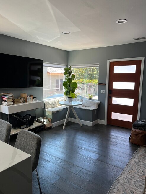 1510 Hauser Blvd unit 1510 Hauser Blvd., Los Angeles, CA 90019 - photo 1