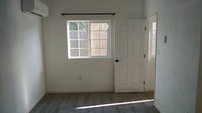 3083 Mission Village Dr, San Diego, CA 92123 - photo 4