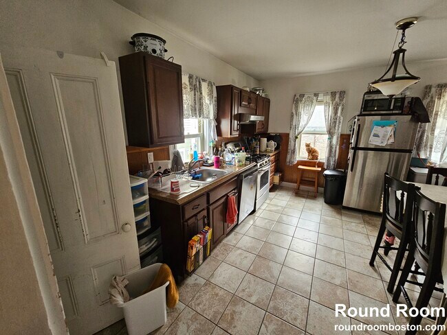 58 Winship St, Brighton, MA 02135 - photo 5