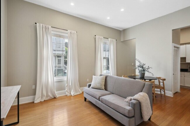 1544 Camp St unit 4, New Orleans, LA 70130 - photo 4