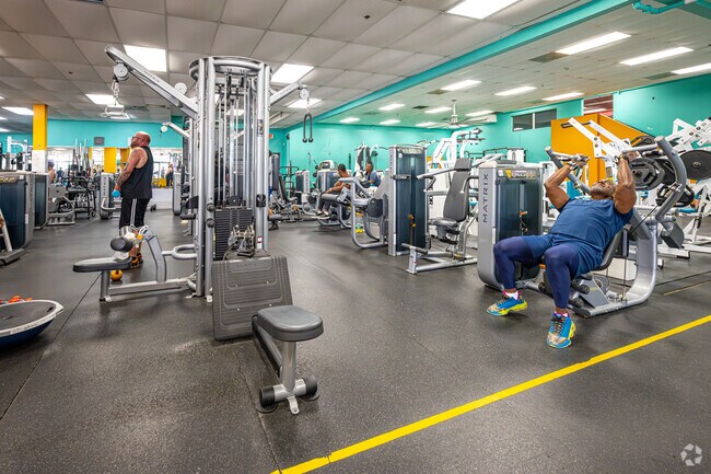 Get pumped at G-Fit NOLA in Hollygrove.