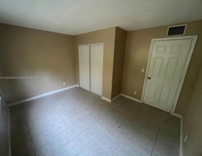 624 SW 16th Ave unit A, Fort Lauderdale, FL 33312 - photo 5