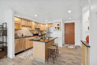 20 Camelot Way, Weymouth, MA 02190