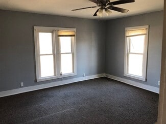 936 Madison St Unit Upper, Quincy, IL 62301