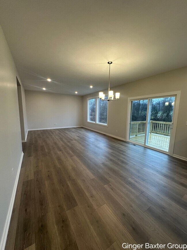 313 Seneca Ridge Dr, Middleville, MI 49333 - photo 4