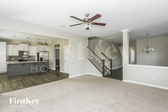 9014 Colwick Hill Rd, Charlotte, NC 28215 - photo 2