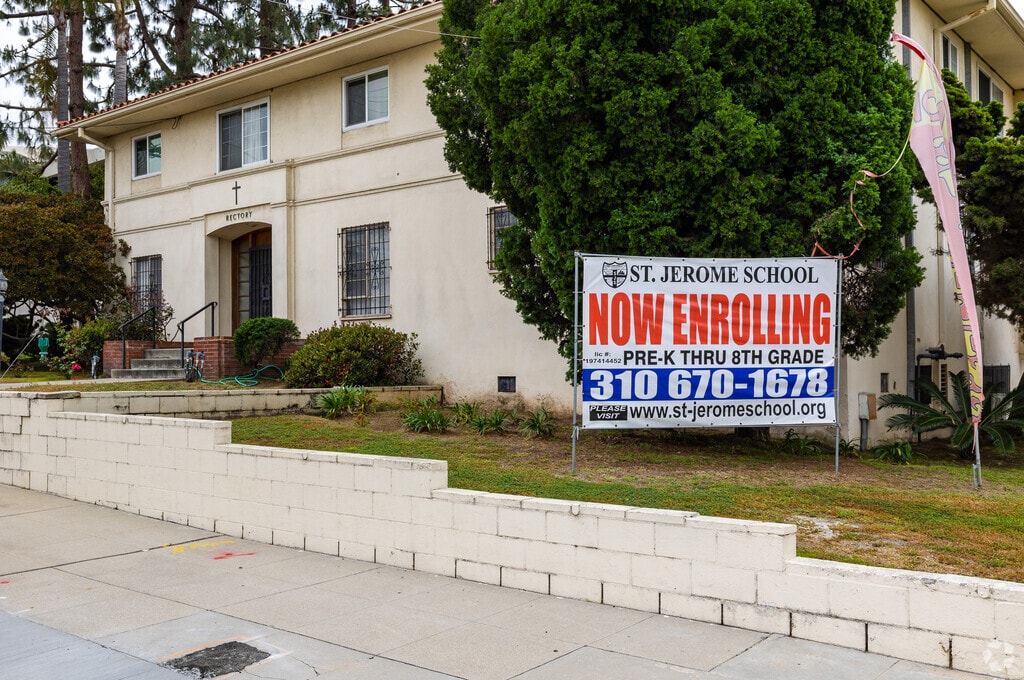 St. Jerome Elementary School in Westchester, CA serves students in grades K-8.
