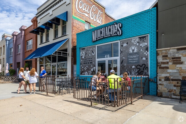 Muchacho's is a great place to enjoy the outdoor patio during lunch.