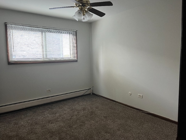 14631 Lamon Ave unit 2-S, Midlothian, IL 60445 - photo 3