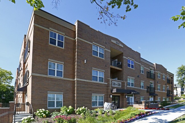 5th on 5th Apartments