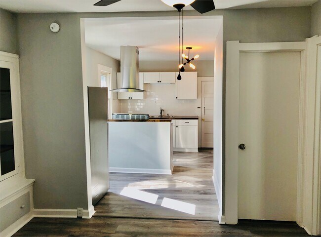 2410 W 10th St unit Up, Cleveland, OH 44113 - photo 3