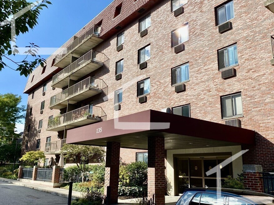 Amory House unit 406, Brookline, MA 02446 - photo 1