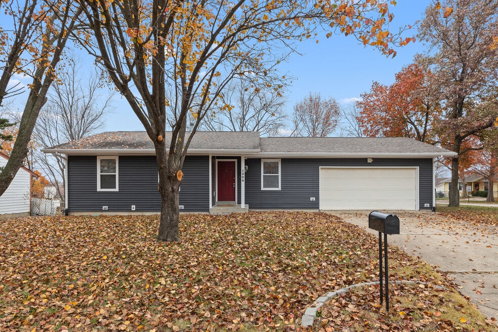 1309 Trading Post Ln, O Fallon, MO 63366 - photo 1