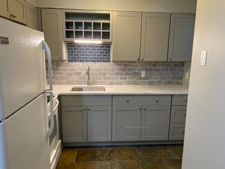 45 Oval Rd Unit 31, Quincy, MA 02170