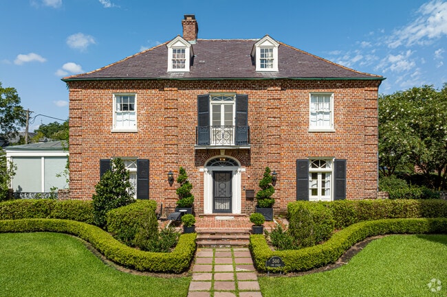 Older and newer mansions are options for buying in Old Metairie.
