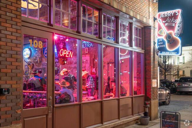Let loose and spend time with friends at Jerry's Juke Joint near Ridgefield.