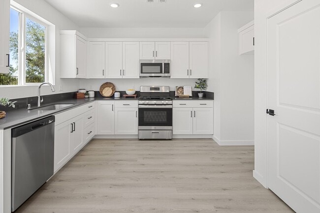 960 Katsura St unit 36665785, Galt, CA 95632 - photo 6