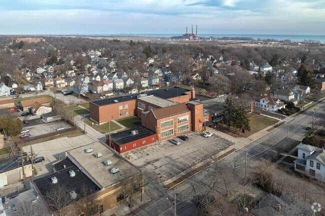 North Elementary School is part of Waukegan Community Unit School District 60.