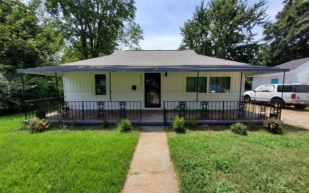 4375 Deborah Ave, Memphis, TN 38108 - photo 1