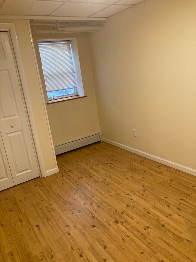 60 Spruce St unit 60 Spruce Street Apt, Burlington, VT 05401 - photo 4