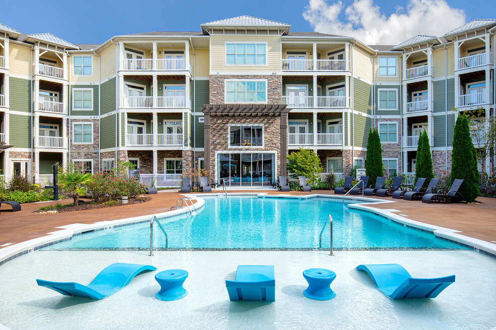 Resort-style saltwater pool with aqua deck
