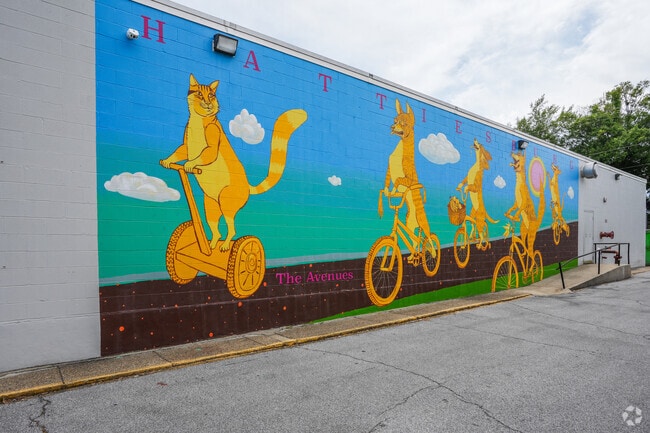 Kamper Avenue in Hattiesburg features a mix of local shops, dining spots, and residences.