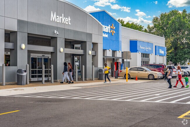 Fox Meadows residents do much of their grocery shopping at Neighborhood Market.