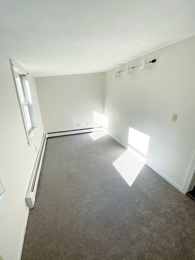 5 Cross St unit 1, Westford, MA 01886 - photo 5