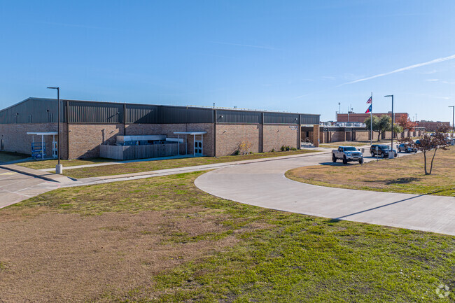 Leland E Edge Middle School serves student from 6th-8th grade.