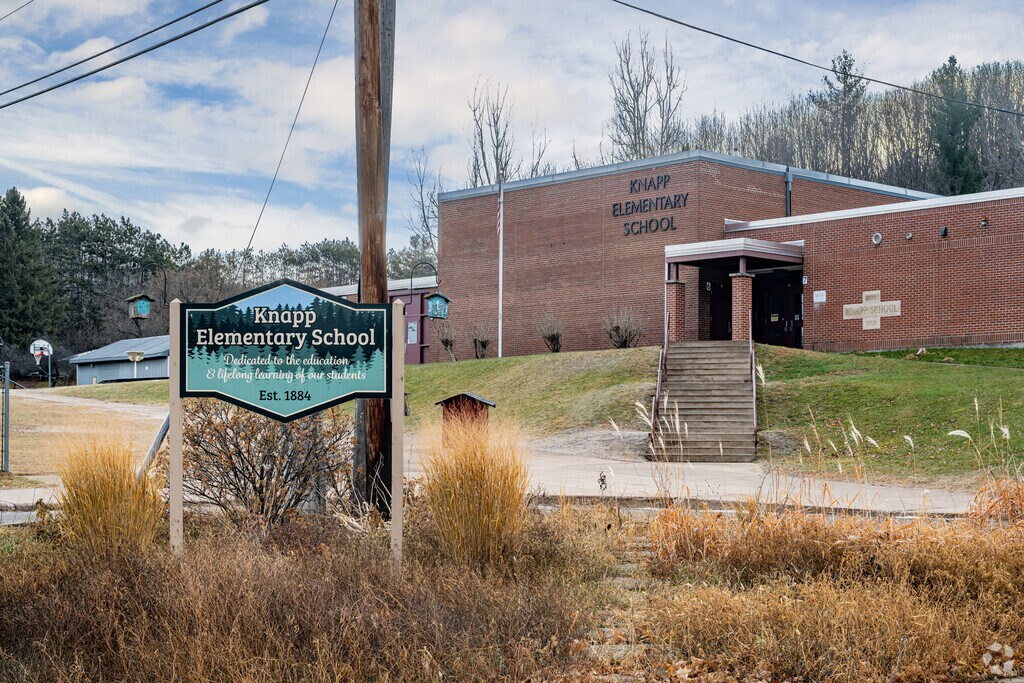 Knapp Elementary School was established in 1884.