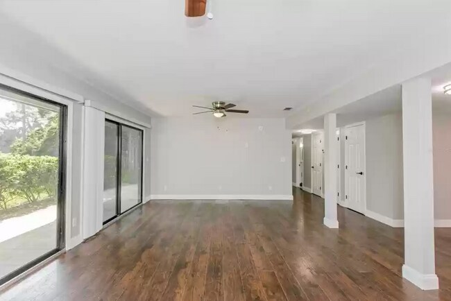 813 Pinewood Ct unit 813, Haines City, FL 33844 - photo 4