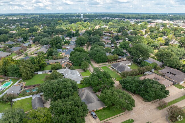 About Charles Park | Schools, Demographics, Things to Do - Homes.com