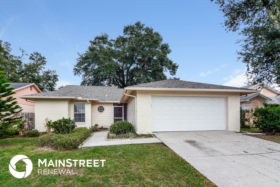 13210 Silvercreek Dr, Riverview, FL 33579 - photo 1