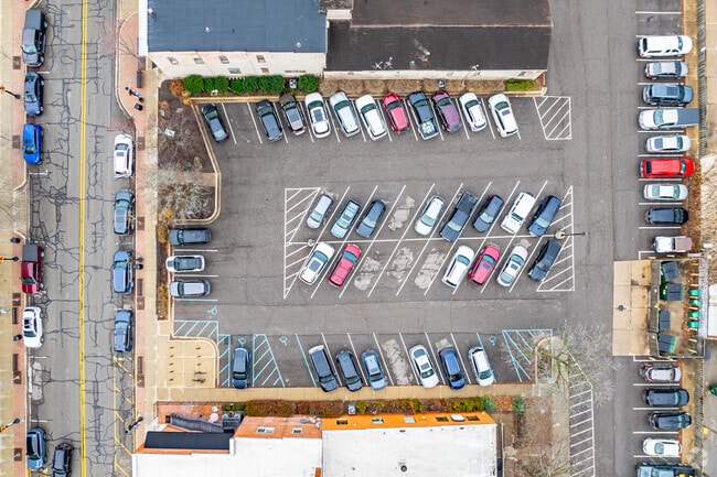 Free public parking a short walk from Michigan Ave makes downtown Saline easy to access.