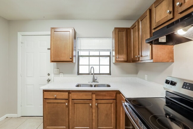 4303 Anvers Blvd, Jacksonville, FL 32210 - photo 7