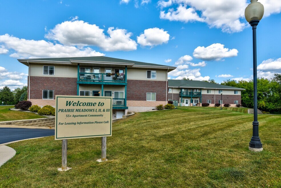 328 Prairie Meadows II - III Senior Living Apartments, Germantown, WI 53022 - photo 1