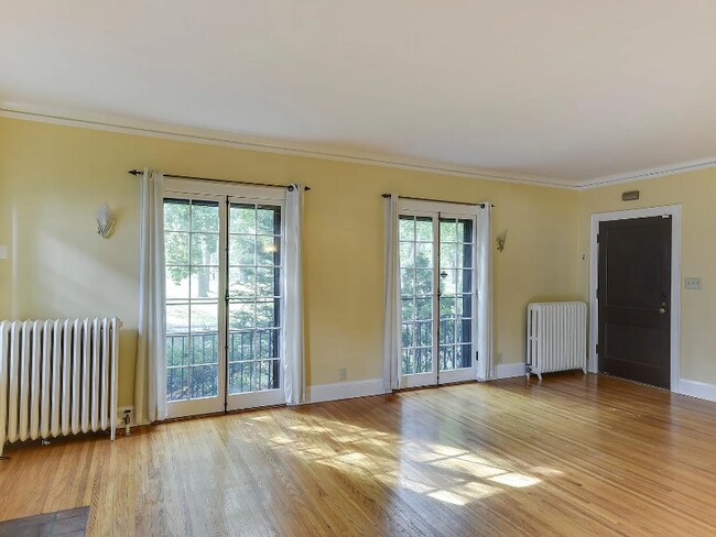 2722 Vincent Ave N unit 1, Minneapolis, MN 55411 - photo 3